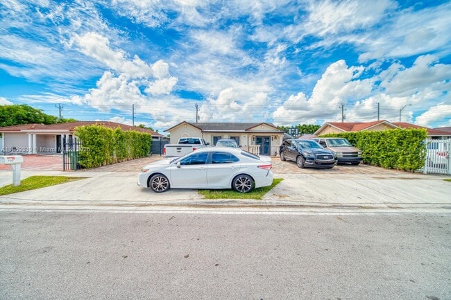 property at 720 NE 1st Pl