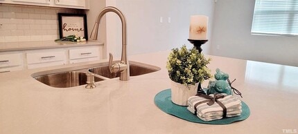 304 Hazy Hills Ln in Garner, NC - Foto de edificio - Building Photo