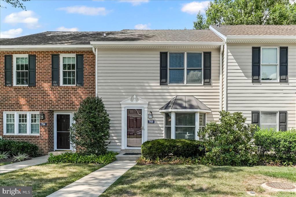 705 Meadow Ct in Glen Mills, PA - Building Photo