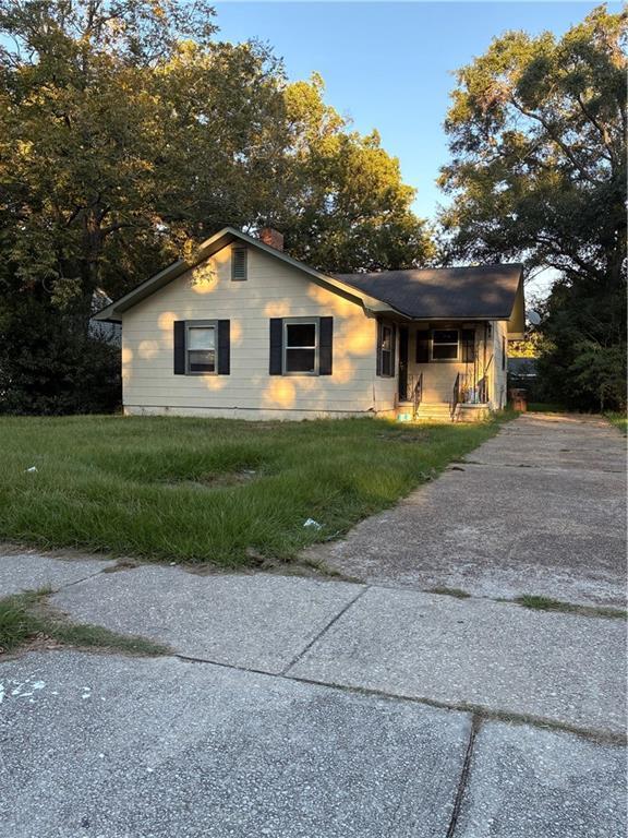 property at 1307 Windsor Ave