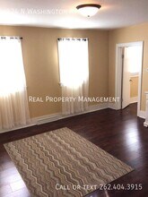 124 N Washington Ave in Waukesha, WI - Building Photo - Building Photo