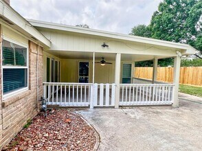 15810 Stanhope Ct in Houston, TX - Building Photo - Building Photo
