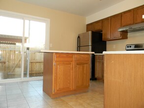 7612 Lexington Manor Dr in Colorado Springs, CO - Building Photo - Building Photo