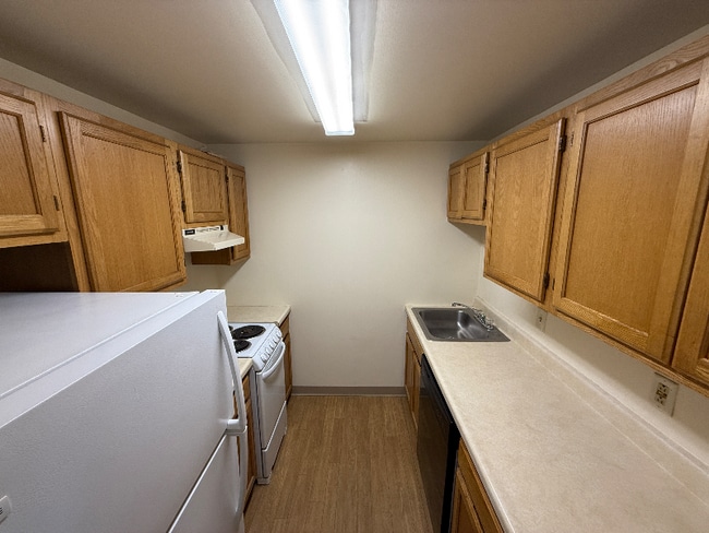 181 Main St in Whitesboro, NY - Foto de edificio - Building Photo