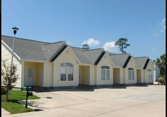 property at 15300 Dismuke Dr