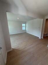 1044 Zelkova Ln in Chapel Hill, NC - Building Photo - Building Photo