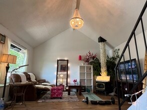 4519 Buena Vista Dr in Las Vegas, NV - Foto de edificio - Building Photo