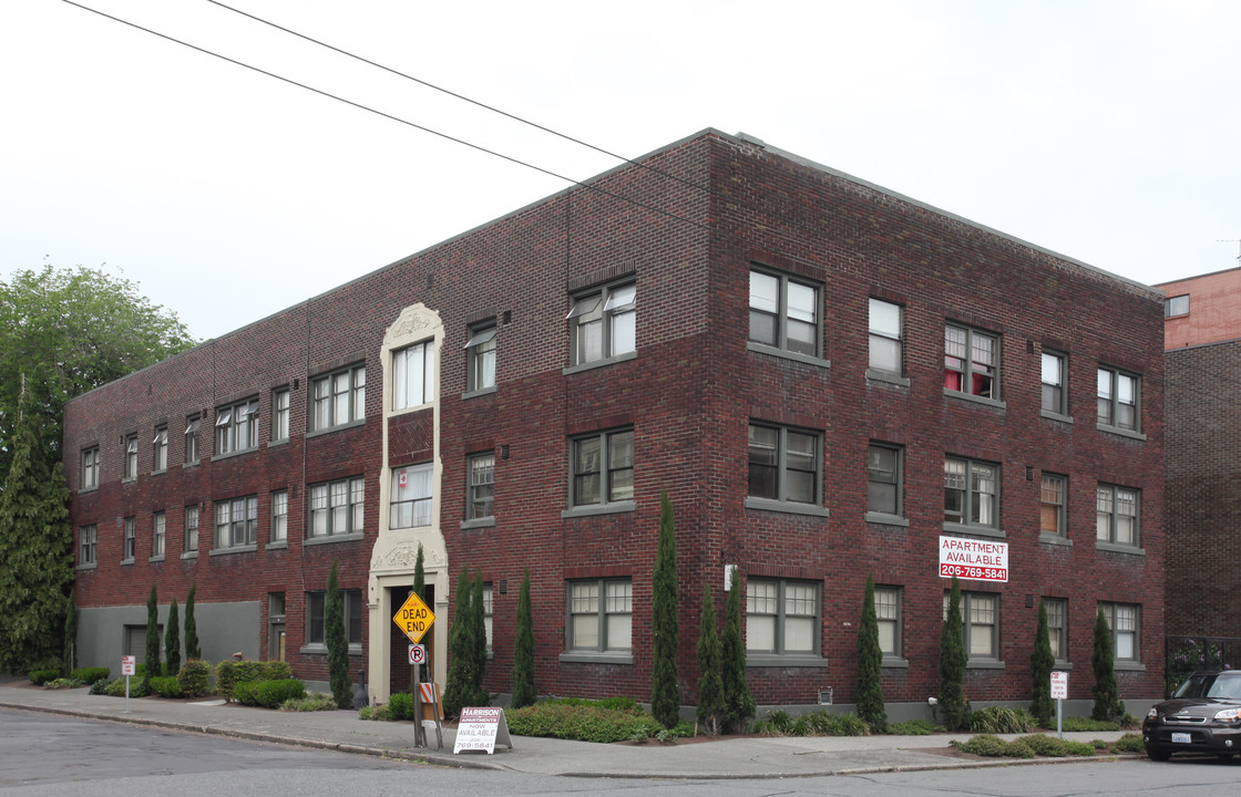 Harrison Apartments in Seattle, WA - Building Photo