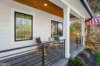 6202 Massachusetts Ave in Bethesda, MD - Building Photo - Building Photo