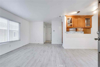2021 Alabama St in Huntington Beach, CA - Building Photo - Building Photo