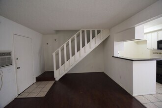 5652 Colfax Ave in North Hollywood, CA - Building Photo - Building Photo