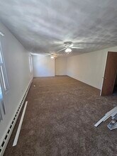 15 Bowman St, Unit #1 in Malden, MA - Building Photo - Building Photo