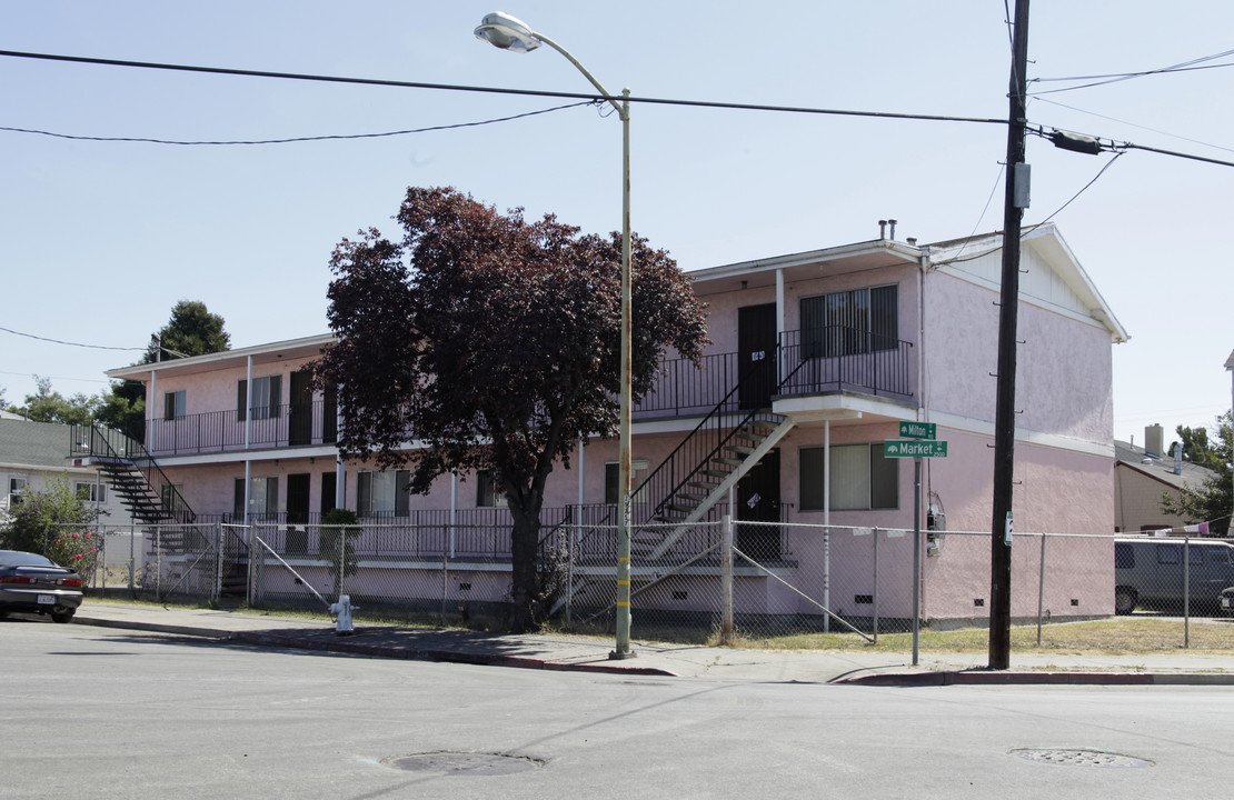 891 Milton St in Oakland, CA - Foto de edificio