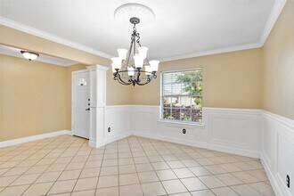 7811 Fall Glen Dr in Houston, TX - Building Photo - Building Photo