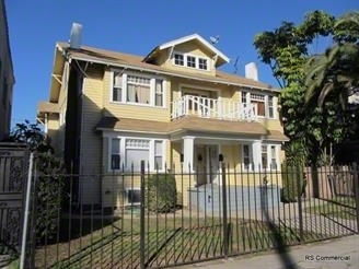 2129 Cambridge St in Los Angeles, CA - Building Photo