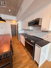 630-630 Queen St E in Toronto, ON - Building Photo - Building Photo