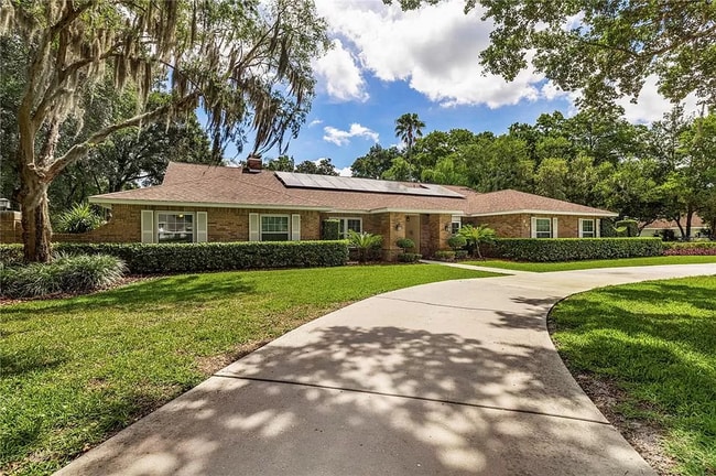 property at 907 Centerbrook Dr
