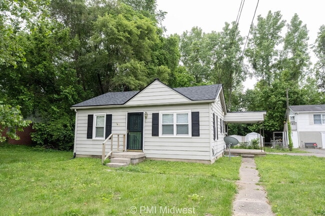 1615 E Southport Rd in Indianapolis, IN - Building Photo - Building Photo