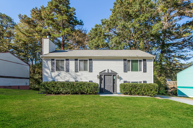 property at 4784 White Oak Trail