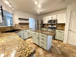 410 Cluck Creek Trail in Cedar Park, TX - Building Photo - Building Photo