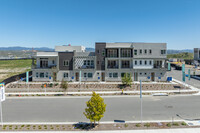 Solaire at Valencia -Lennar in Valencia, CA - Building Photo - Building Photo