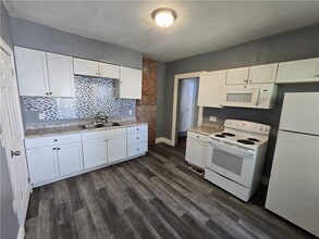 150 Gardiner Ave in Rochester, NY - Building Photo - Building Photo