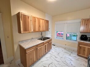 204 W Yates St in Ithaca, NY - Building Photo - Building Photo