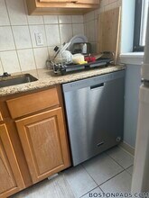317 Summit Ave, Unit 6 in Boston, MA - Building Photo - Building Photo