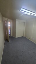 196 Whitworth Way NE in Calgary, AB - Building Photo - Building Photo