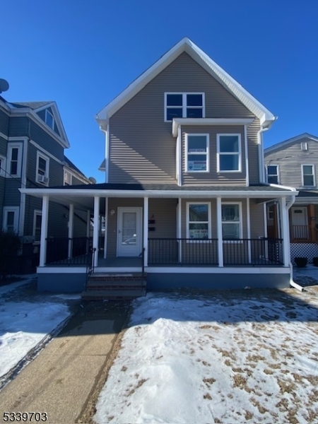 18 Sussex Ave in Morristown, NJ - Building Photo