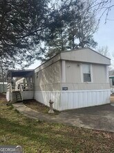 521 Bay Creek Crossing in Loganville, GA - Building Photo - Building Photo