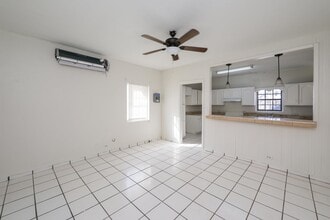 311 Matamoros St in Laredo, TX - Building Photo - Building Photo