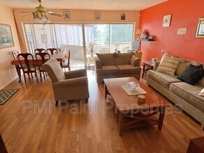 7 Greenway Village N in Royal Palm Beach, FL - Building Photo - Building Photo