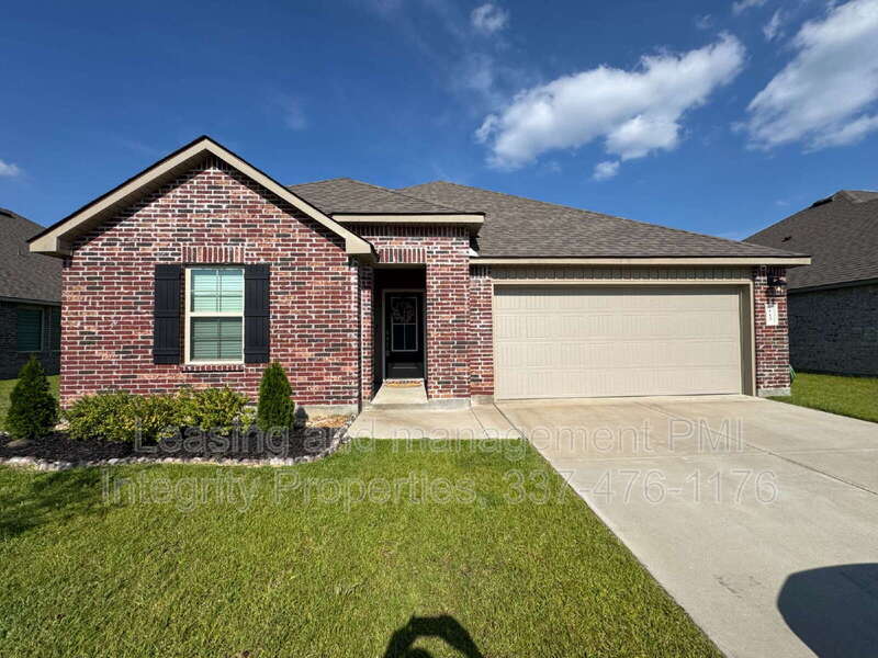 113 S Lakepointe Dr in Lafayette, LA - Building Photo