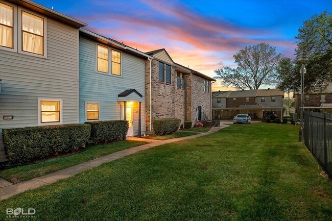 9913 Dagger Point Ln