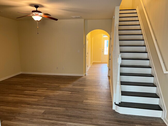 352 Beynon Ter in Suwanee, GA - Building Photo - Building Photo