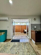 2542 Monroe St, Unit 2 in Hollywood, FL - Building Photo - Building Photo