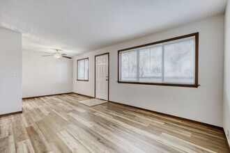 4210 SW Hinds St in Seattle, WA - Building Photo - Building Photo