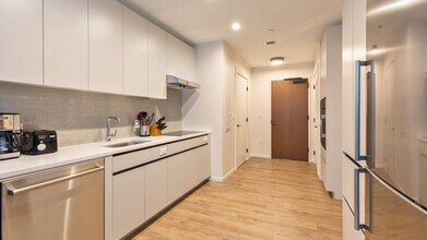 131 Seaport Blvd, Unit SI FL9-ID1389217P in Boston, MA - Foto de edificio - Building Photo