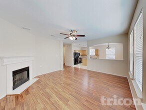 9715 Haleys Comet Cir in Tomball, TX - Building Photo - Building Photo