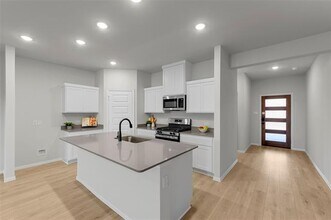 536 Ridgewood Dr in Van Alstyne, TX - Building Photo - Building Photo