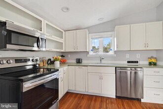34017 Welbourne Rd in Upperville, VA - Building Photo - Building Photo