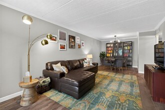 3325 Bayshore Blvd in Tampa, FL - Building Photo - Building Photo