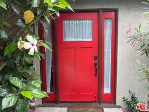 1019 Camino Real in Redondo Beach, CA - Building Photo - Building Photo