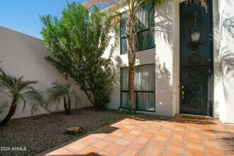 6818 N 72nd Pl in Scottsdale, AZ - Building Photo - Building Photo