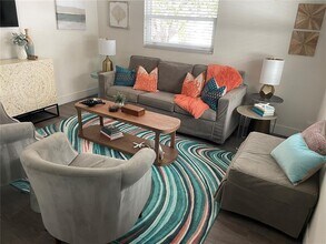 1910 Morrill St in Sarasota, FL - Building Photo - Building Photo