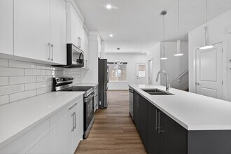 520 Black Stone Blvd in Leduc, AB - Building Photo - Building Photo