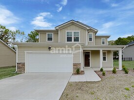 82 Gregory Dr in Clayton, NC - Building Photo