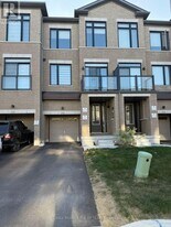 120 Tennant Cir in Vaughan, ON - Building Photo