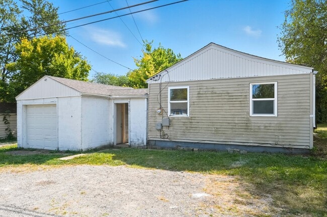 property at 2901 Pittsburg St